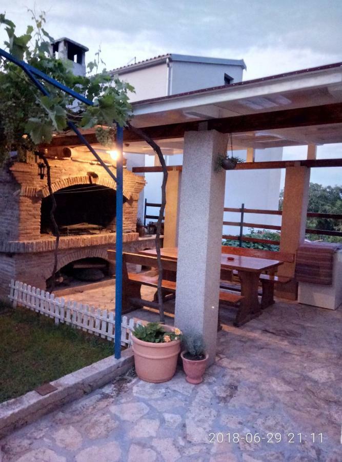 Apartman Vivian Pula Exterior foto