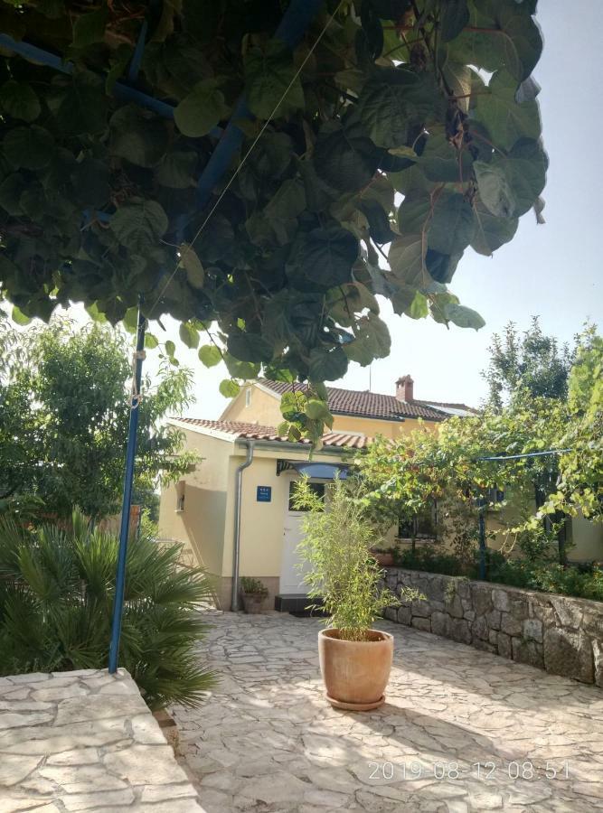 Apartman Vivian Pula Exterior foto