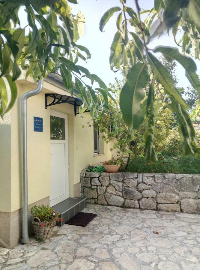 Apartman Vivian Pula Exterior foto